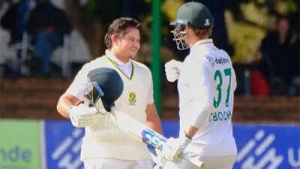 Teenage Sensation Lhuan-dre Pretorius, 19, Smashes 48-Year Record With Debut Test Century