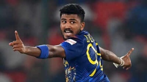Madushanka's Final-Over Hat-Trick Seals Thrilling Sri Lanka Win Over Zimbabwe
Hoặc (tùy chọn khác):
Sri Lanka Snatch Victory from Zimbabwe After Madushanka's Last-Gasp Hat-Trick