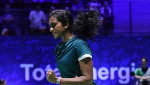 BWF World Championships: PV Sindhu rediscovers vintage touch, stuns World No. 2