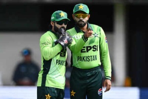 Pakistan's Faheem Ashraf's Witty Response to Babar, Rizwan Absence Goes Viral After Afghanistan Loss