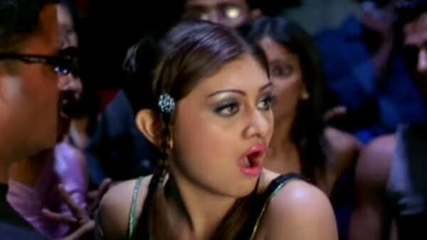 Shefali Jariwala's electrifying performance in Kaanta Laga